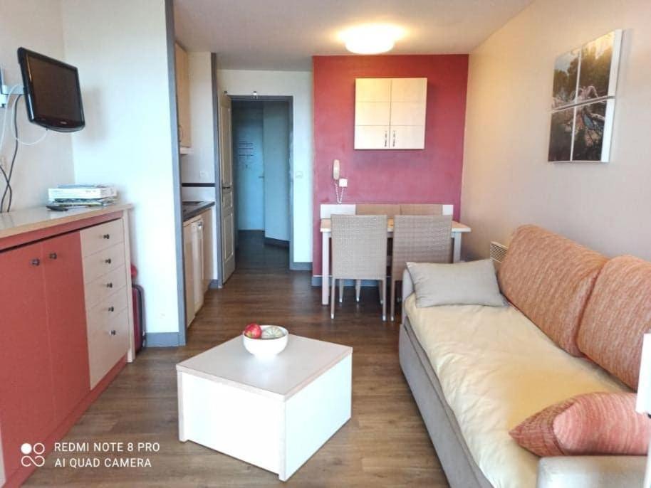 Saint-Raphael Cap Esterel Vue Mer Air-con 4 to 5 pers XWQ3 - 3