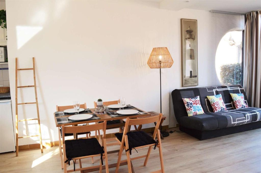 Appart 2 pièces 4 couchages PORT LEUCATE NATURISME PL010-0843 - 5