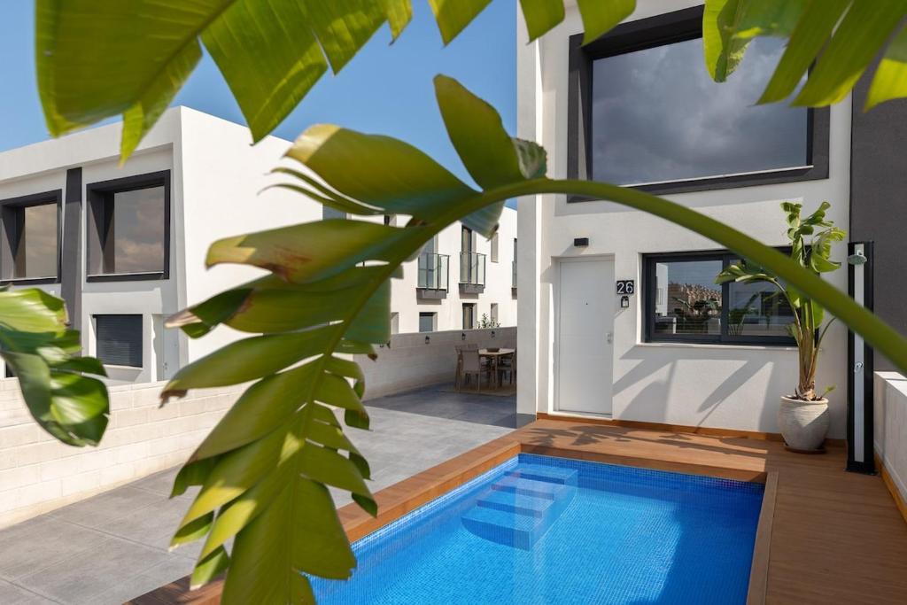 Dream House Gran Alacant, 3BR Heated Pool, Villa, FREE CAR Included 1euro per day - 4