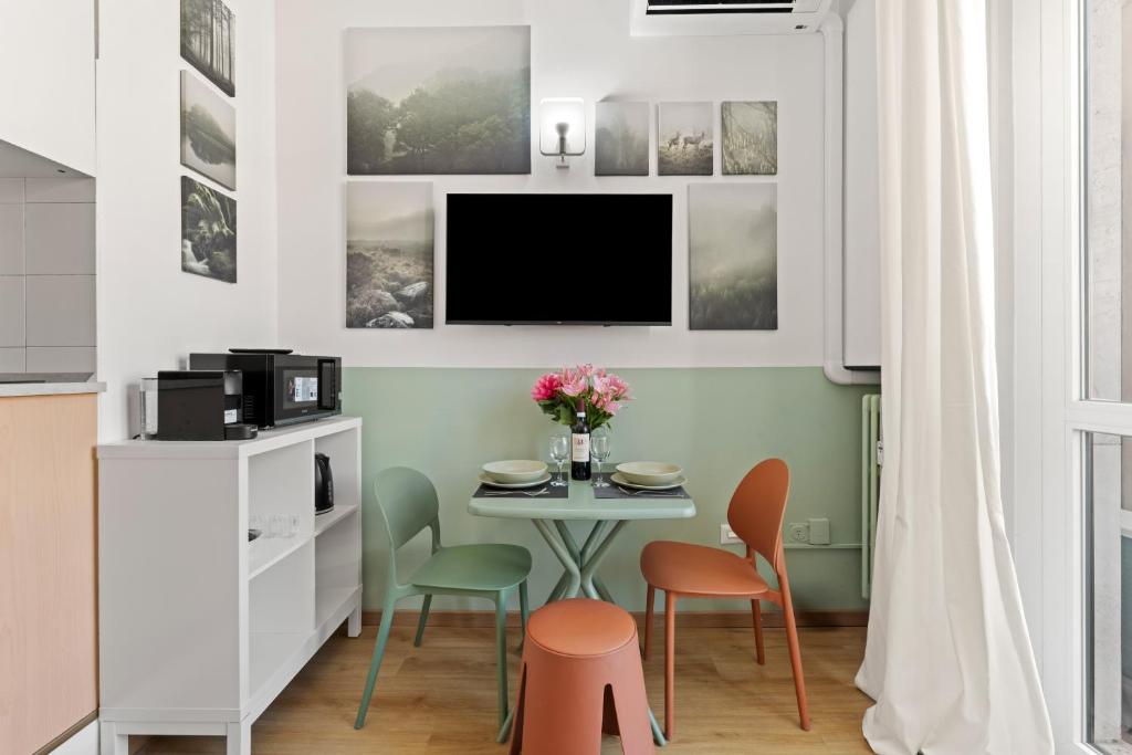 Central Milan Cozy Suite - Panoramic Terrace - 4