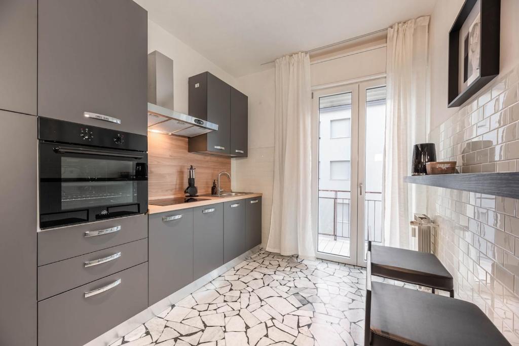 10 min by train from Venice Island - Metropolitan Mestre - 4