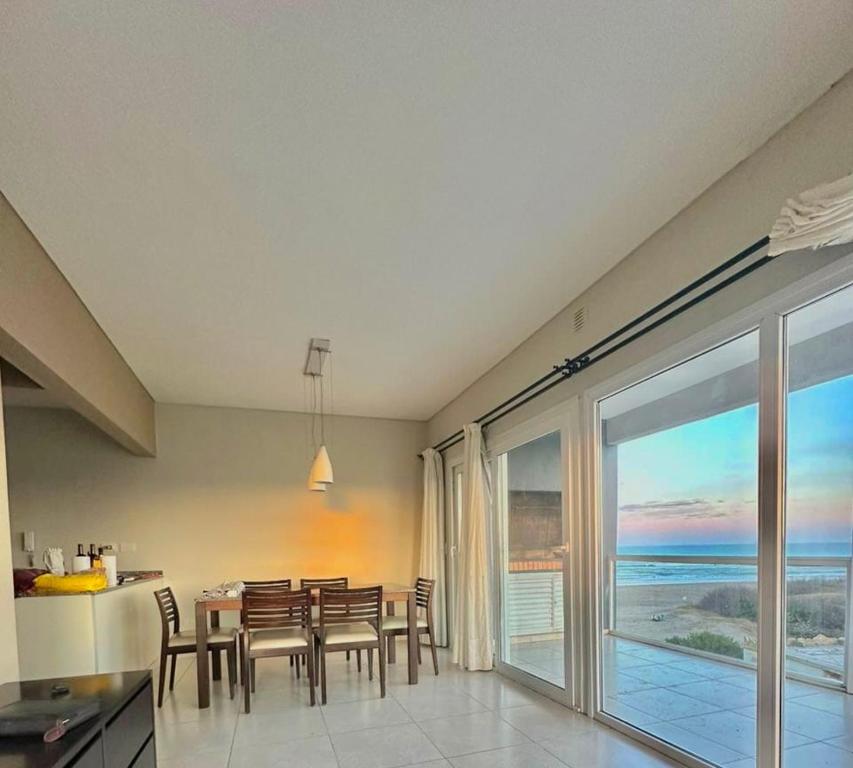 An apartment with an ocean view - 4