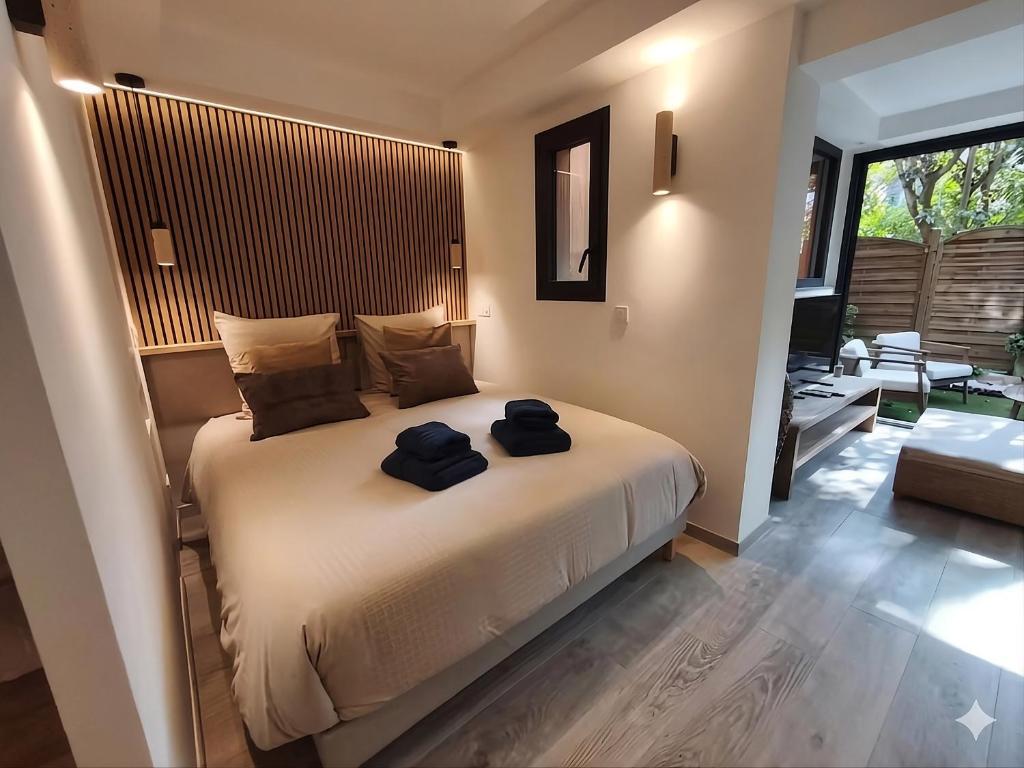 Charme de Mougins & proximité Cannes Logement idéal pour couple en séjour détente ou professionnels en déplacement - 2