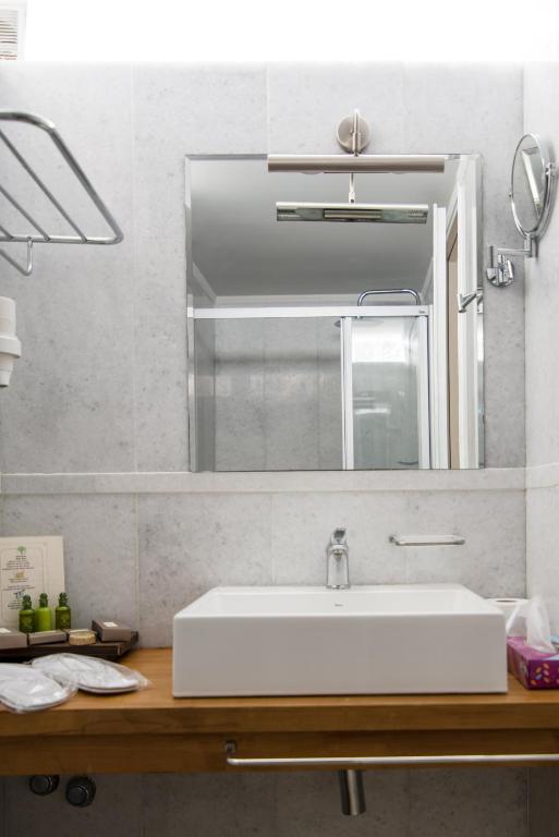 Santorini Antinea Suites Hotel & Spa Additional
