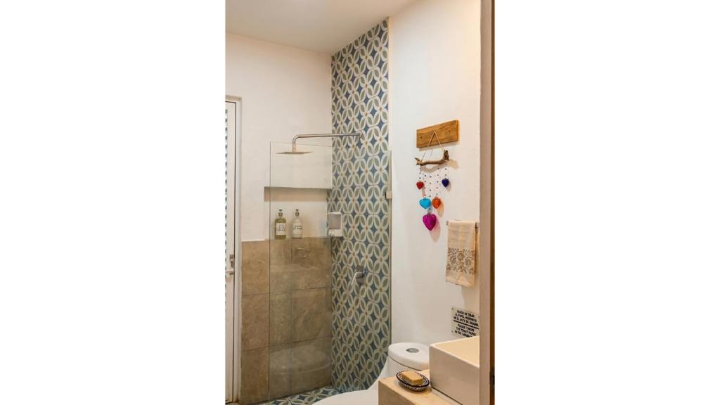 Casa Josefina Authentic Yucatecan Home with Pool & Rooftop - 4