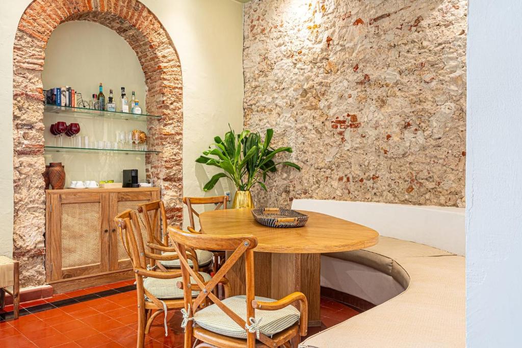 Casa Torno 3BR w Private Pool & Best Location - 4
