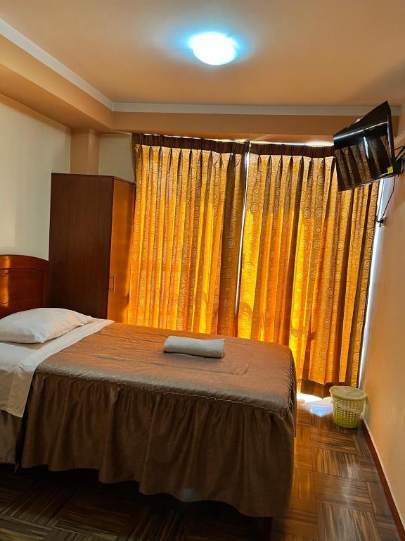 mí hotel Tacna lucero real 4 - 4