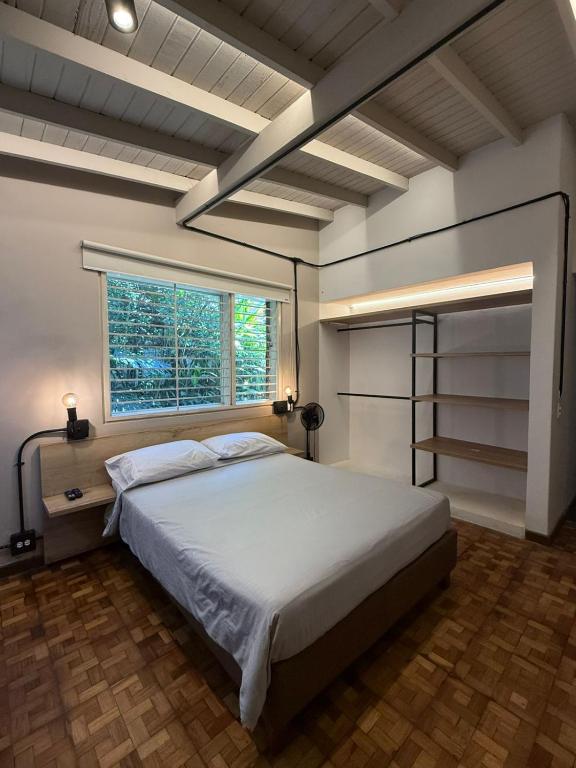 Studio apartment for 2 people in Poblado FRN105 By Roots Rentals - 2