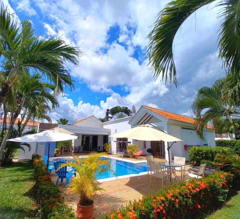Casa Campestre Mi cielito Carmen de Apicalá - 3