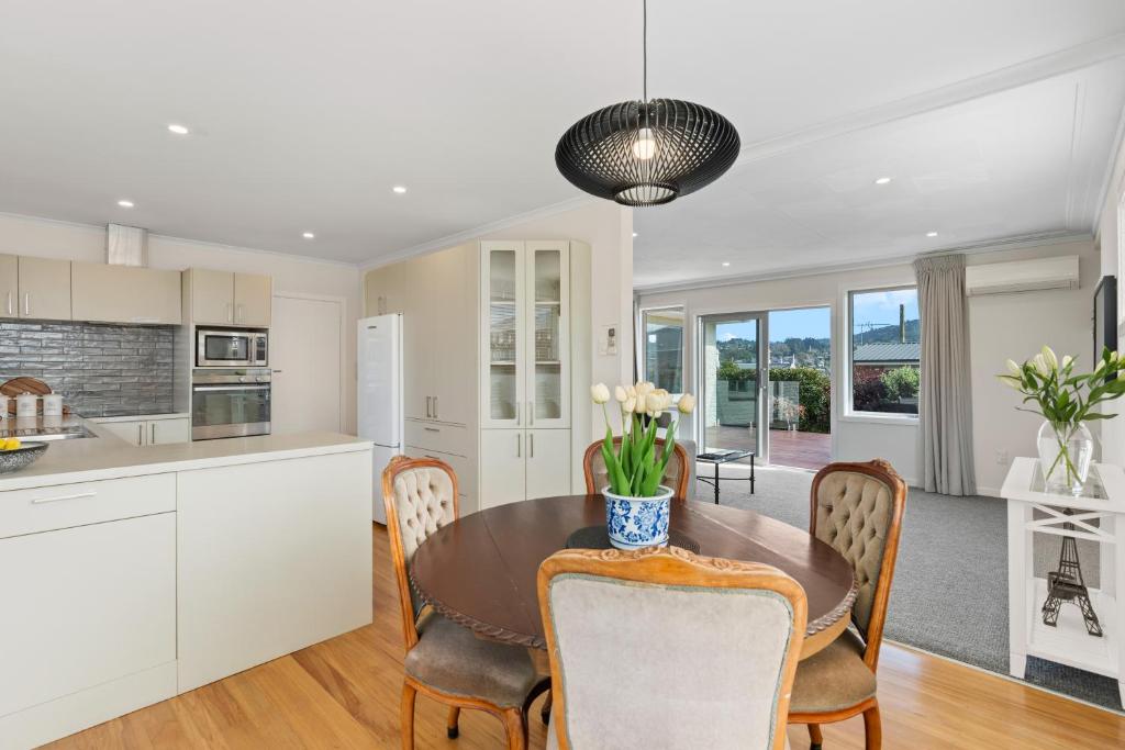 Exterior view, Roslyn Sanctuary Hereford St Dunedin in Dunedin