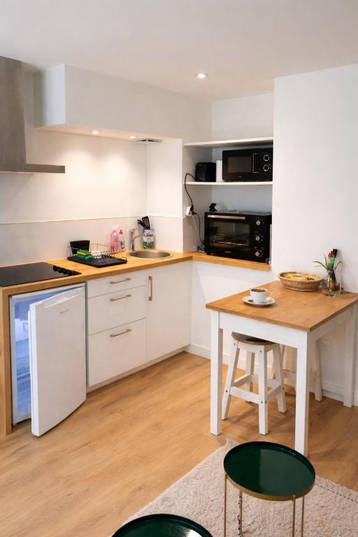 BLUE Studio cosy et calme proche du centre avec TV et Wifi - 3
