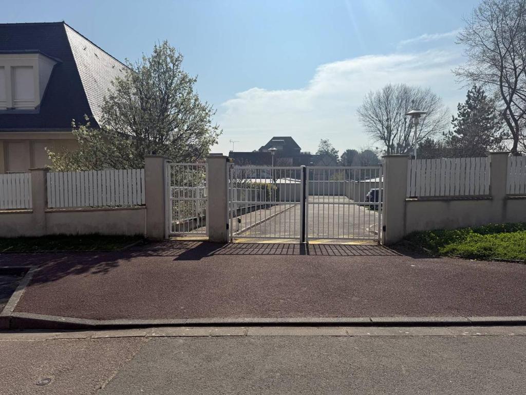 Charmant deux pièces proche de la mer avec parking privatif - FR-1-465-131 - 2