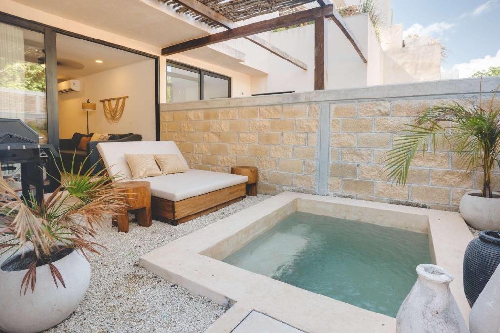 Luxury 2BR Retreat with Private Pool & Spa - 5