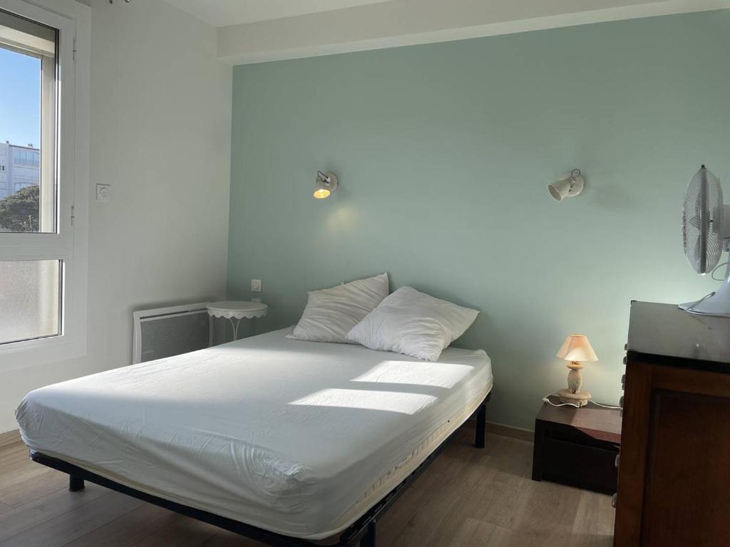 Élégant T3 Rénové, Balcon Vue Mer, WIFI, Parking - FR-1-833-38 - 5
