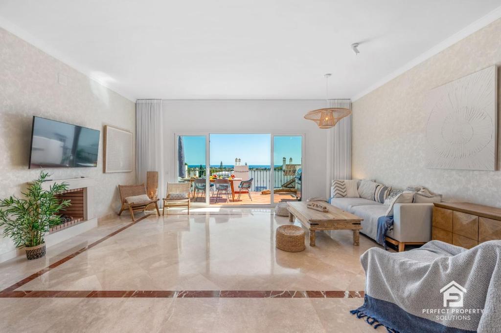 Paraiso Pueblo Penthouse - Rooftop Views & Garage - 1