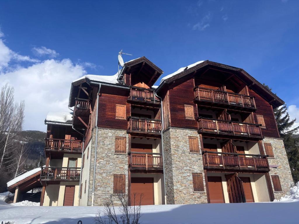 T3 SERRE CHEVALIER à 5 minutes à pied PISTES SKI et COMMERCES - 3