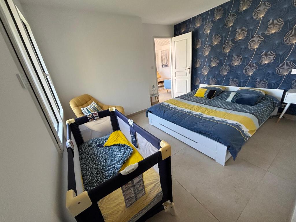 Villa LES EMBRUNS avec piscine intérieure chauffée 2 à 8 personnes - 3