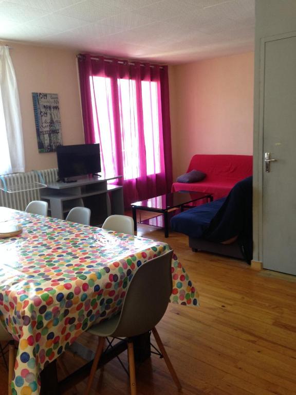 Appartement T2 cabine proche des thermes - 3