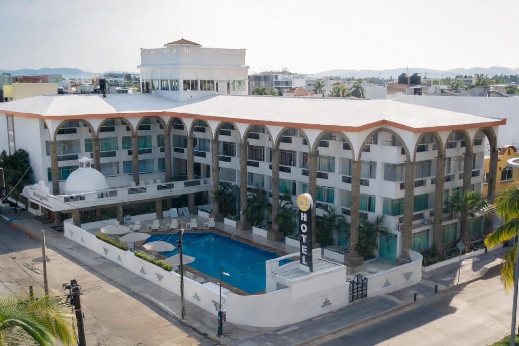 Solamar Inn Mazatlan - 4