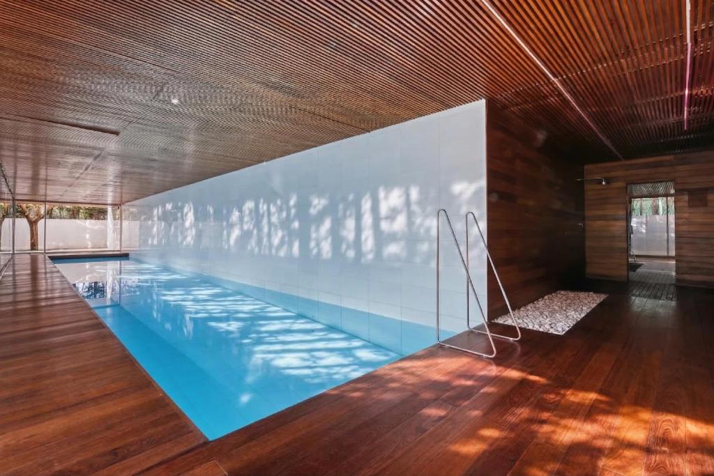 Casa Torus Luxury Design Villa with Private SPA & Cinema - 3