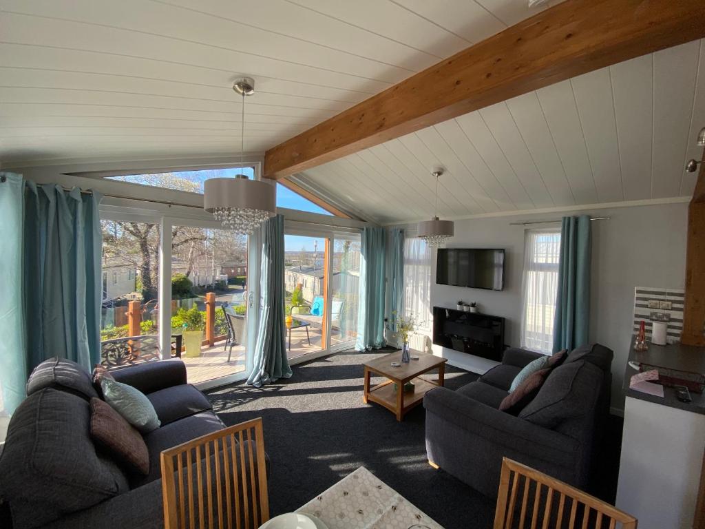 Sunset Lodge, Poole photo 2