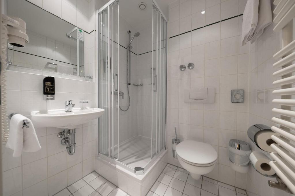 Hotel Royal photo