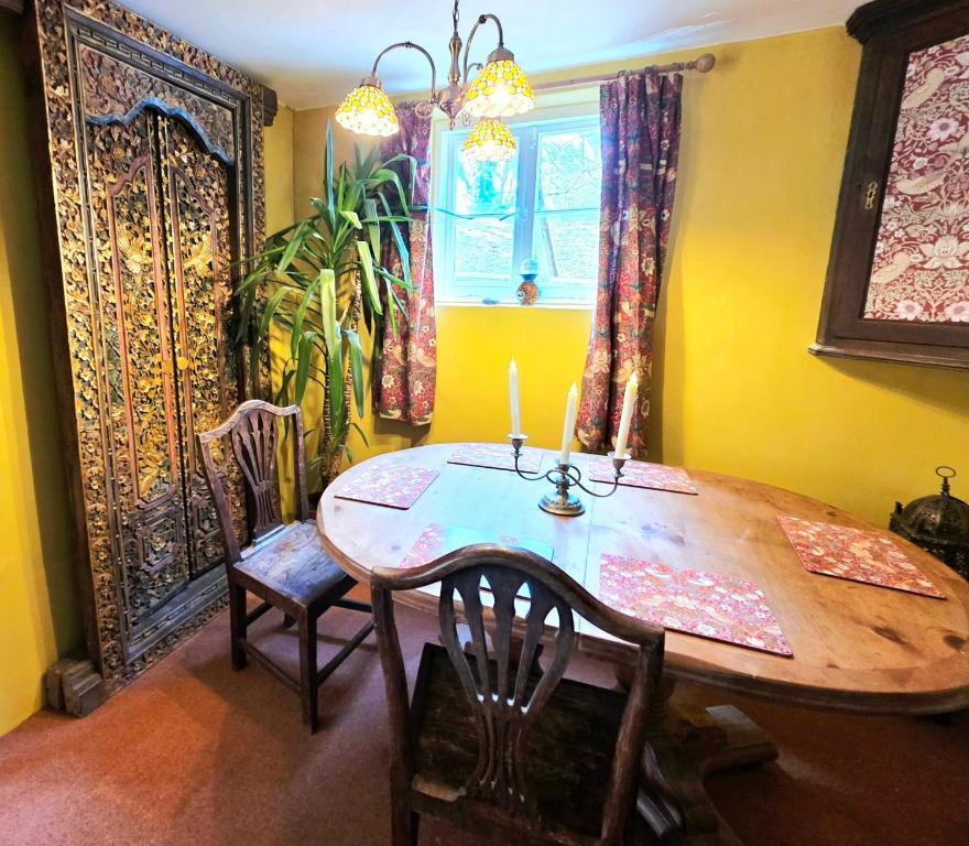 The Annexe at Lurley Manor, Devon photo 6