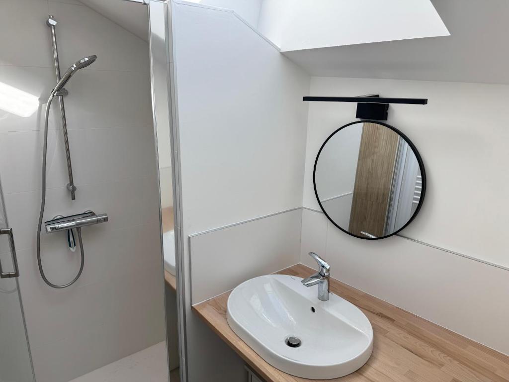 Le 16 Appartement cozy au pied de la Gare - 4