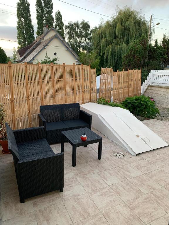 Studio avec terrasse privée Centre et plage - 4