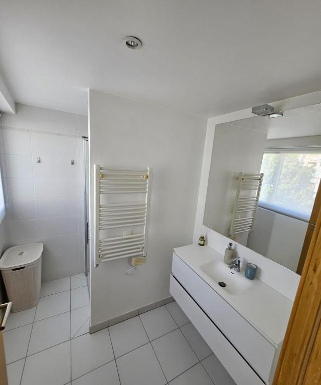 Juan-les-Pins 2-room apartment - 5