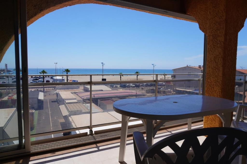 Le grand Perouse - Air conditioning - Beach view - 4 people - 4