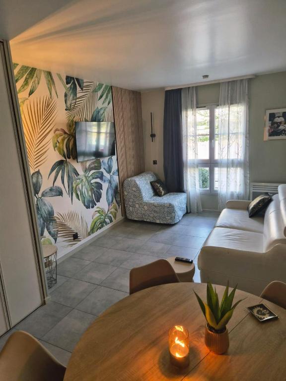 Cocoon, Pool, 5 Minutes from Disneyland Val d'Europe, Paris - 1