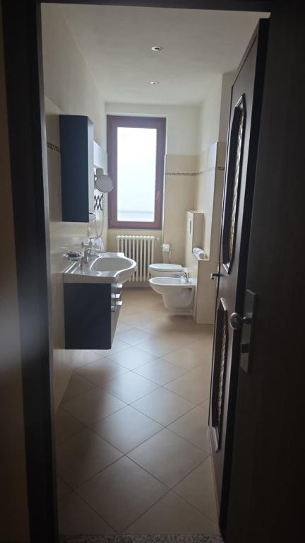 ROOMS CA' TUNIN- ideale per il Trenino Rosso- a pochi minuti a piedi dalla stazione - 4
