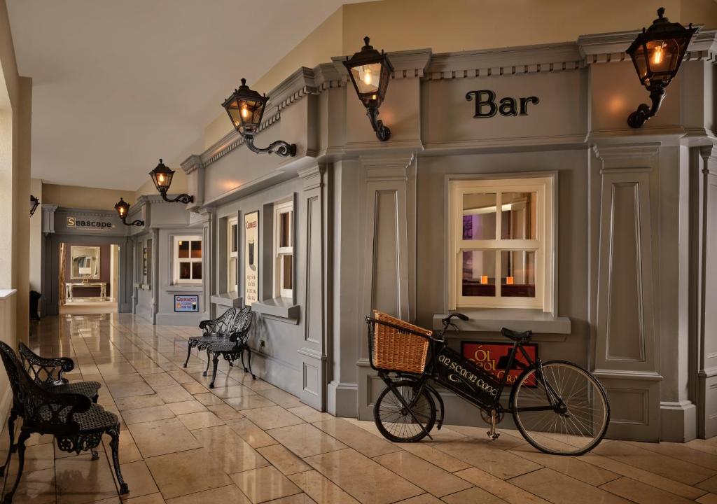 Bar/lounge
