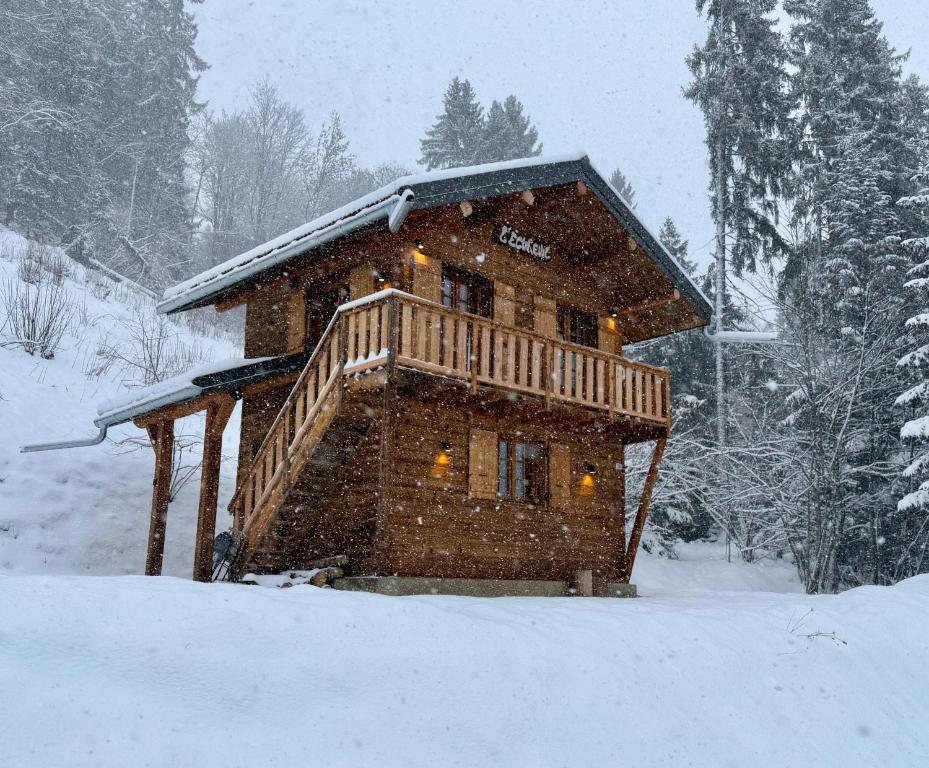 Le Squirrel - Cabin overlooking Mont Blanc - 3