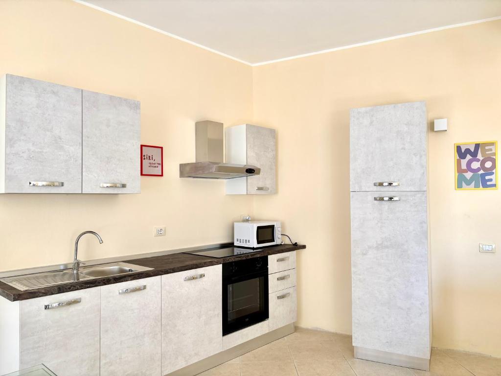 Cagliari Downtown - Piazza Martiri suite - 5