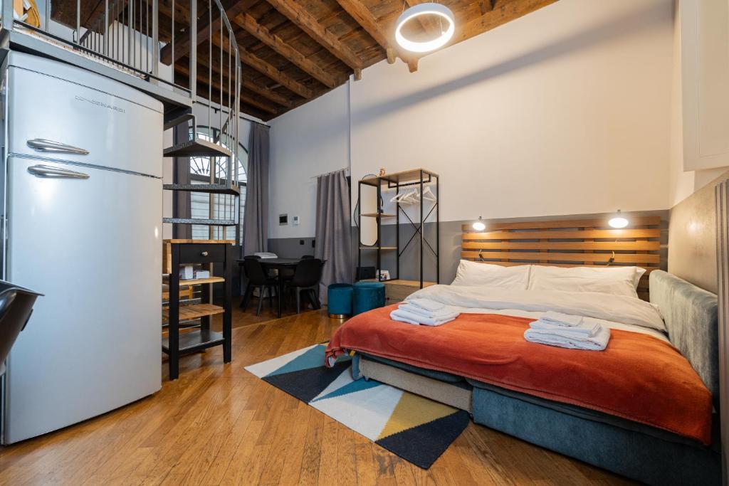 NEW! Nest Loft - AC, Wi-Fi , Sky TV - 3