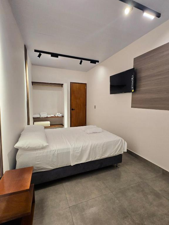 APS Luxury Stays - Umbrellas - 2