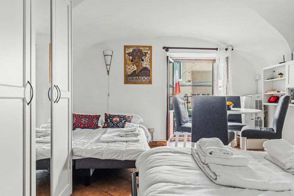 Vatican Borgo Gem Stay - 4