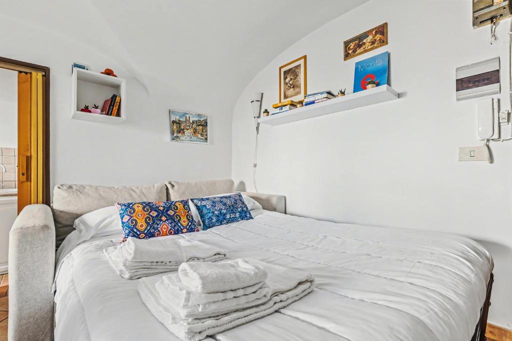 Vatican Borgo Gem Stay - 5