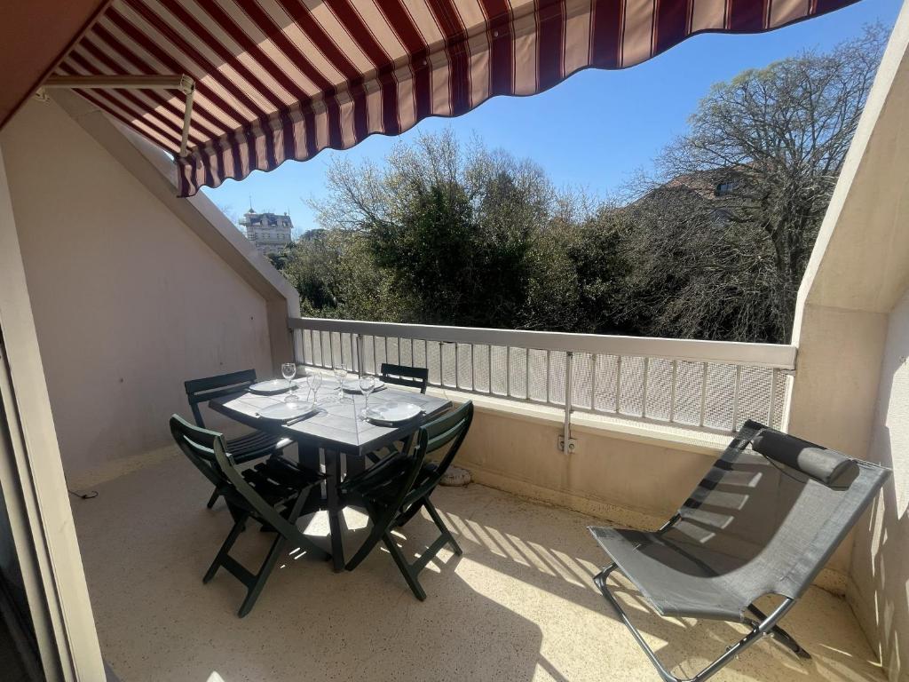 Studio avec terrasse plein sud & parking privé - 2