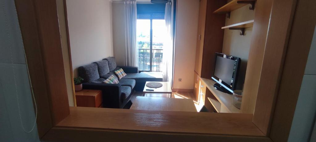 Apartamento luminoso cerca de Plenilunio y aeropuerto con garaje, piscina y vigilancia 24h, se hace factura si es necesario - 2