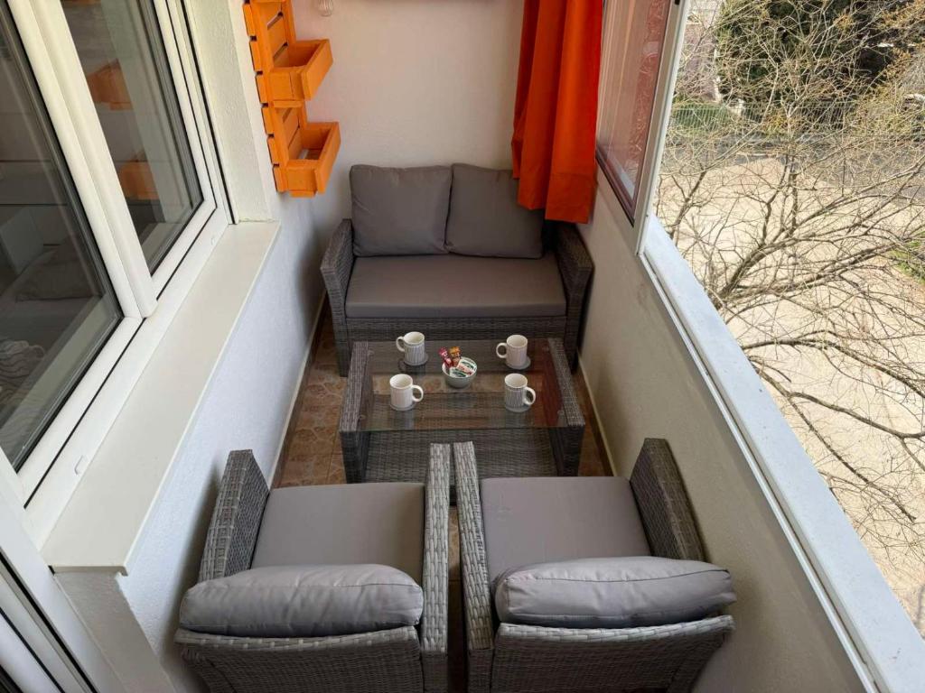 Oskar & Ella Apartment - 2