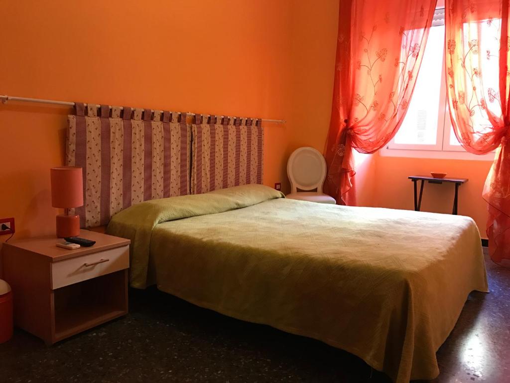 Double or Twin Room with Shared Bathroom