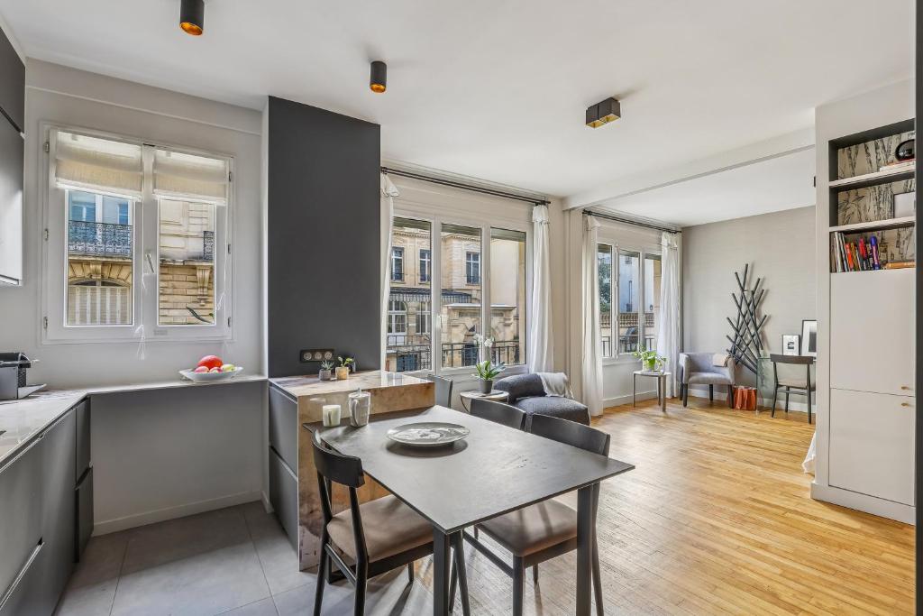 Luxury apartment Saint- Germain-des-Prés Jardin Luxembourg - 4