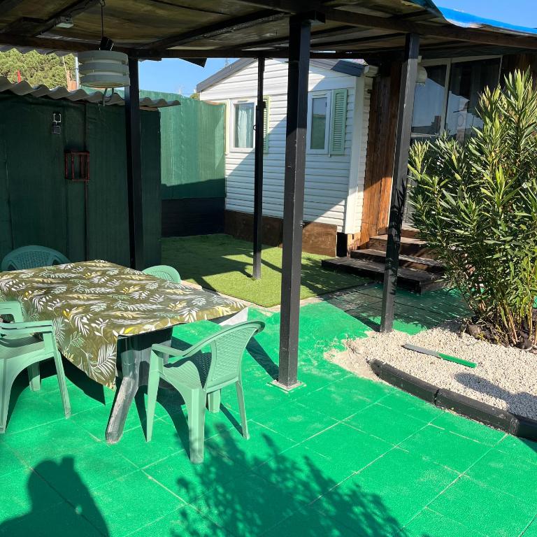Mobil home avec barbecue en dur - 5