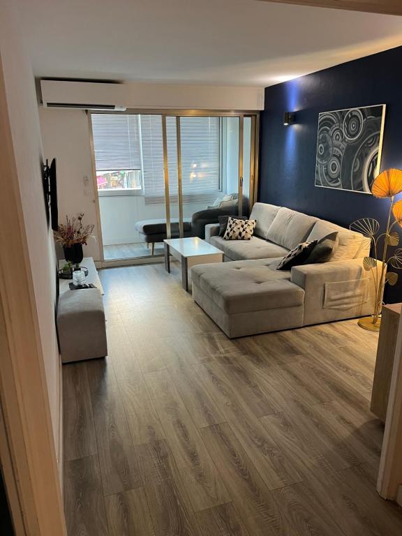 Appartement T3 plein centre ville - 1