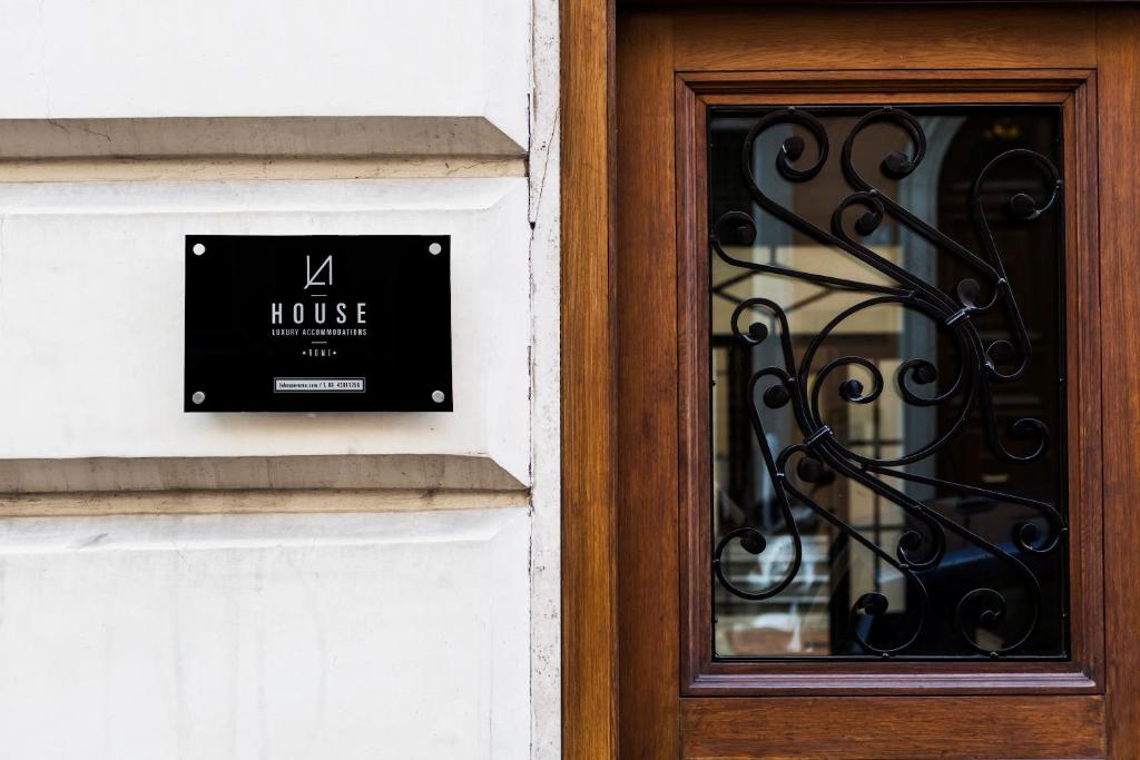 LaHouse Rome by Premium Suites Collection - 3