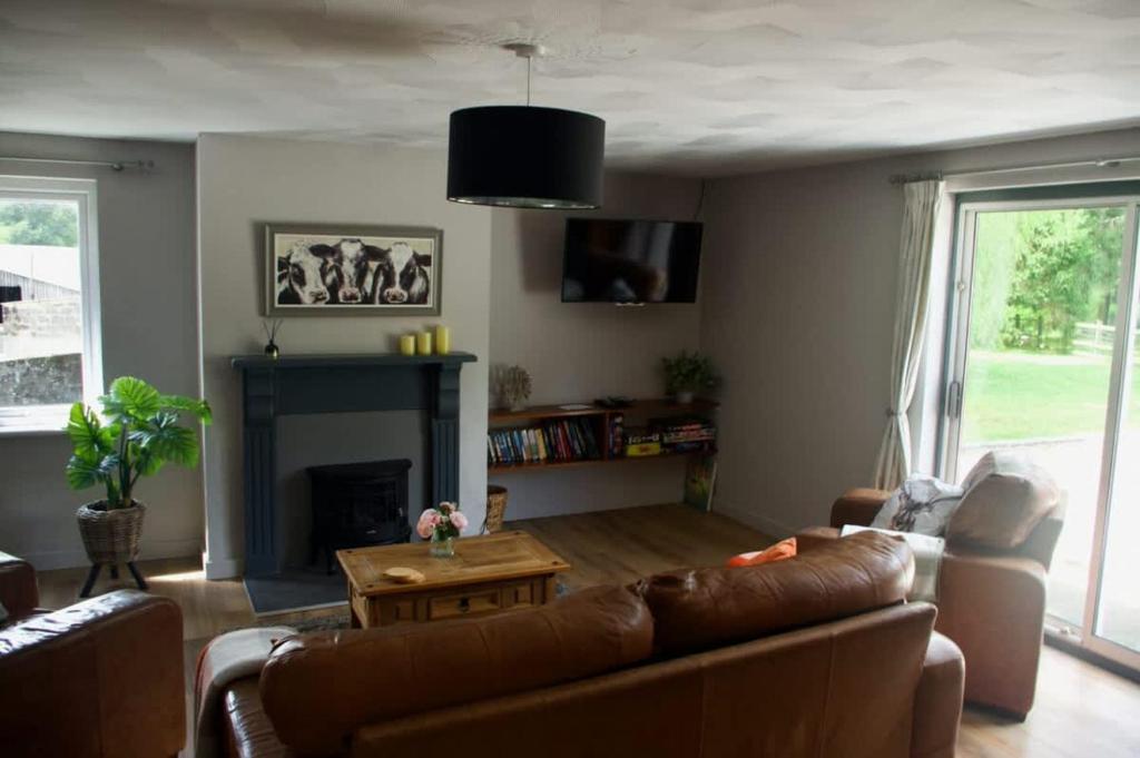 Converted Stables at Peaceful Family Farm Stay photo 6
