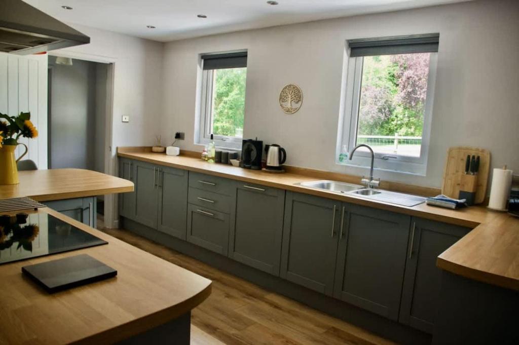 Converted Stables at Peaceful Family Farm Stay photo 3